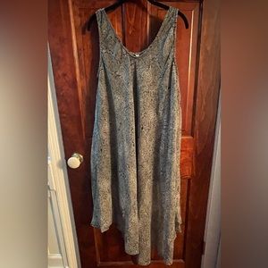 New  black weight paisley print sleeveless flirty summer vacation dress (OS)